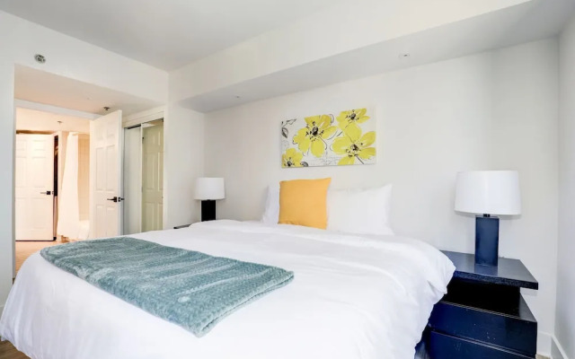 Elegant 2BR Apartment - Minutes to D.C.