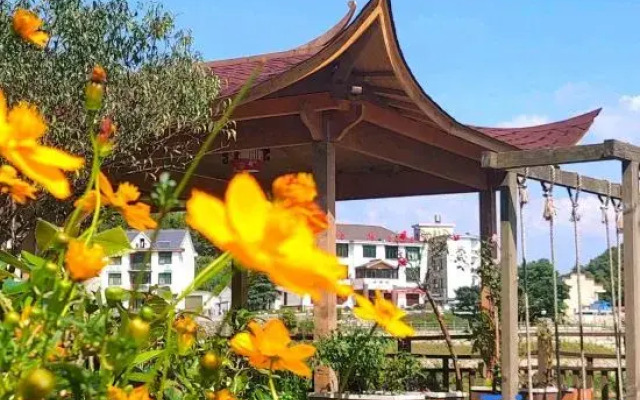 Fuchun Dalingtu Resort