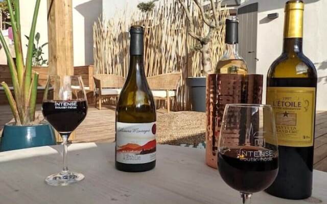 Intense Boutik Hôtel