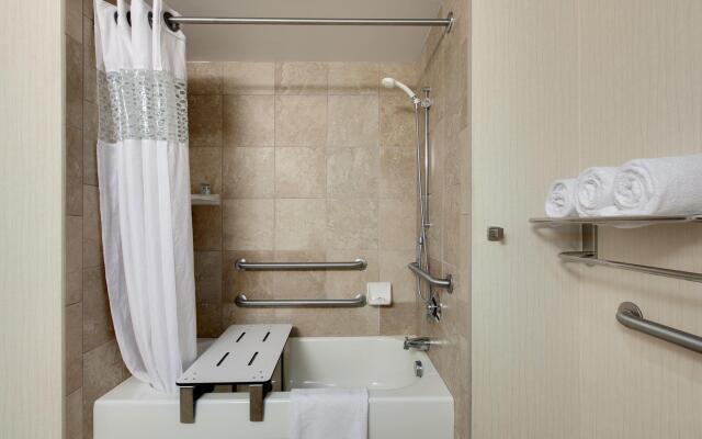 Hampton Inn & Suites Phoenix Glendale-Westgate