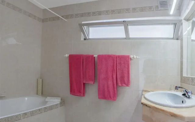 Quinta Paraiso da Mia Two Bedroom Apartment