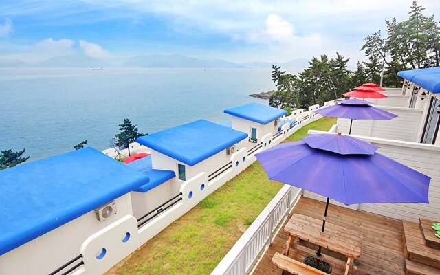 Namhae Blue & White Pension