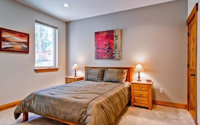 Sundara Place Private Home with Hot Tub