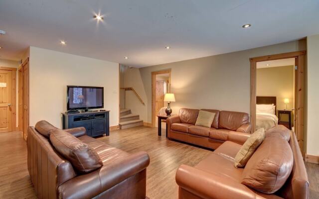 Chalet Sioux