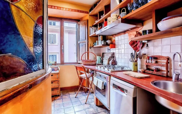 Lovely 2-bed Apartment in Roma