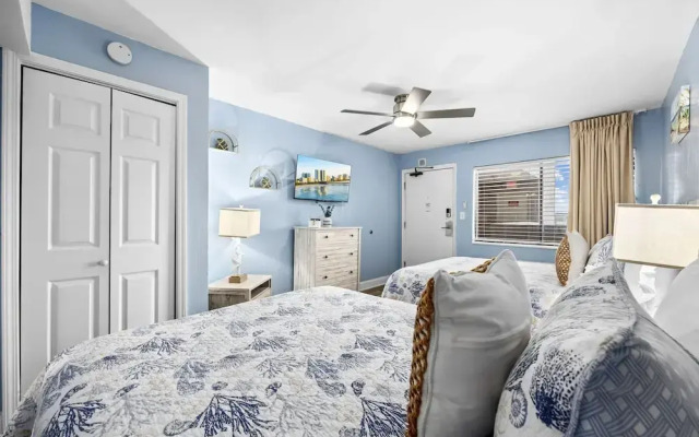 Newly Renovated Oceanfront 1BR Condo