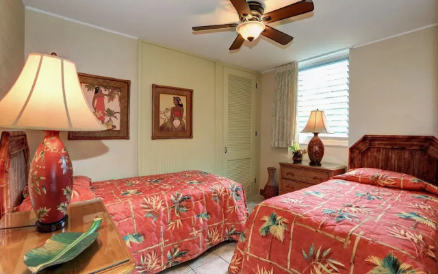Pikake #a6 2 Bedroom Condo by RedAwning