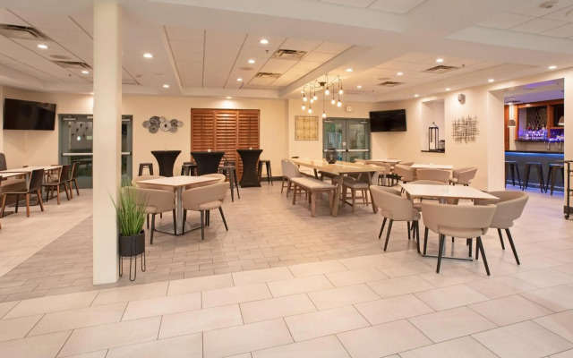 Holiday Inn & Suites Goodyear - West Phoenix Area by IHG