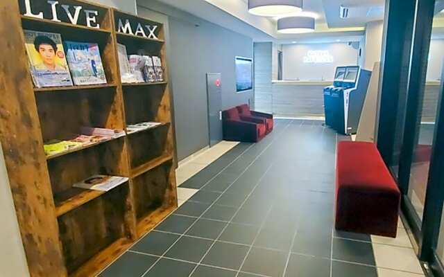 Hotel Livemax Shin Yokohama