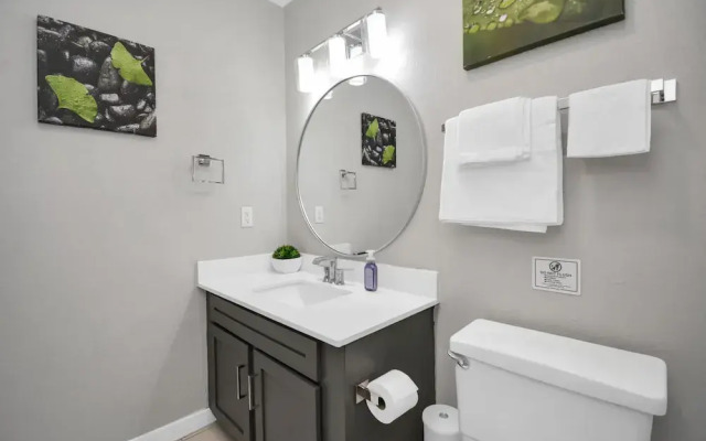 Tx Home Group - Uptown Galleria