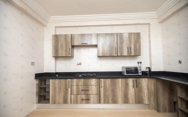 Stunning 2-bedroom Furnished Apartment in Accra