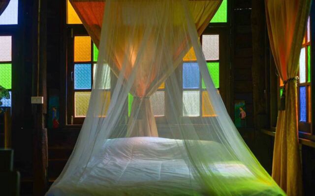 OYO 1155 Bikers House And Enduro Tours Chiang Mai