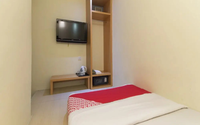OYO 763 Tazara Hotel