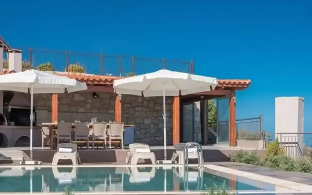 Villa Near Seaside Village With Pool