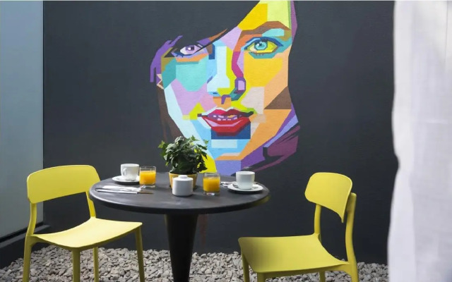 The Pop Hotels