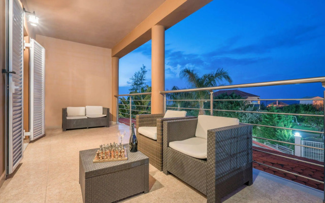 Armonia Studios & Apartments