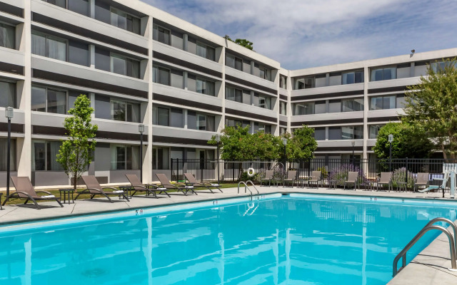 Best Western Plus University Inn