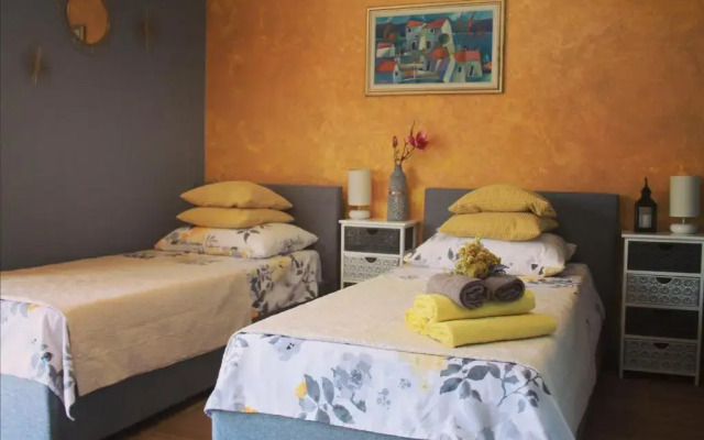 Marina Guesthouse
