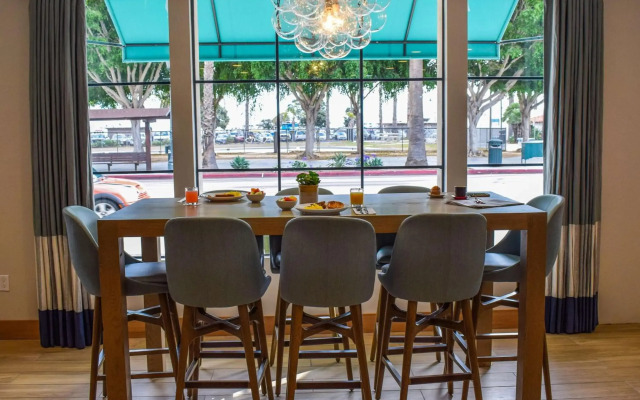Beachside Inn