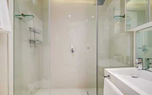 Elegant Apartment at the Waterclub Amani Views