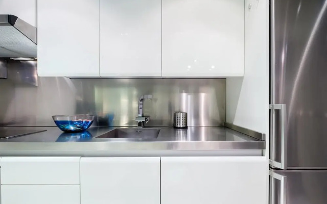 Puerta de Hierro Design Duplex II by My City Home
