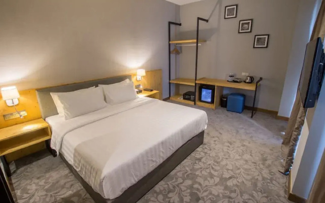 Redpine Boutique Hotel