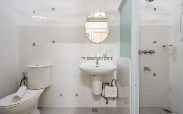 Alicia Tower Residences - Adult Only - Hostel