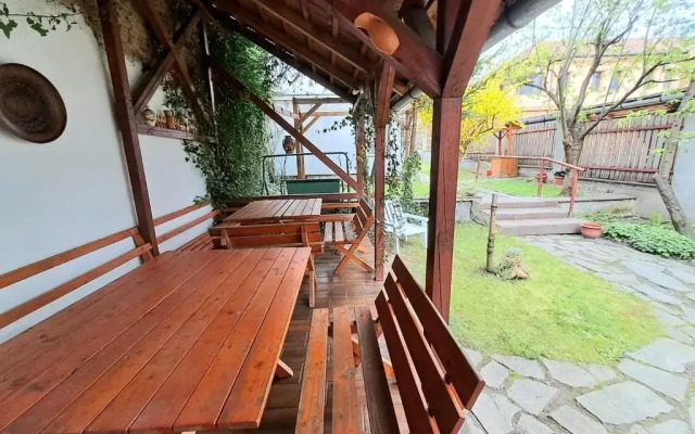 7 Levél Panzió, Ultra Central, BBQ-Grill, Self Check-in