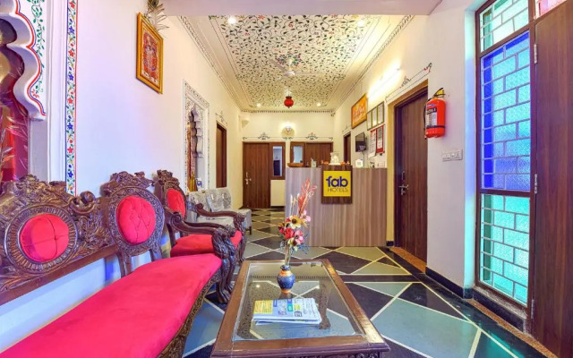 FabExpress Achrol Palace