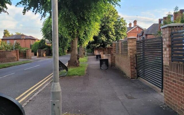 Stunning Studio in Reading Town Centre