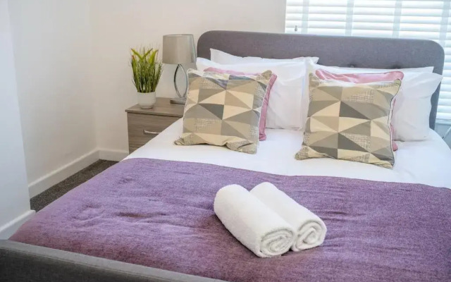 Large 7 bedroom town house in Chester City Centre