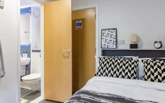 Ensuite Rooms STUDENTS Only - CANTERBURY - Campus Accommodation