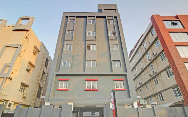 OYO Townhouse 733 Whiteridge Gachibowli