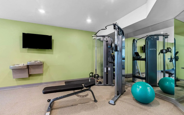 Woodspring Suites Corona