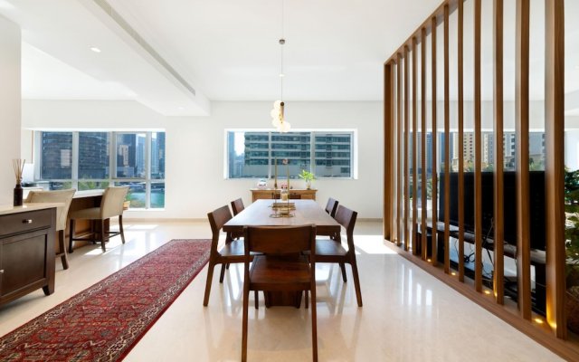 Stunning 3-floor Villa w Kids Room Rooftop Terrace Over Dubai Marina
