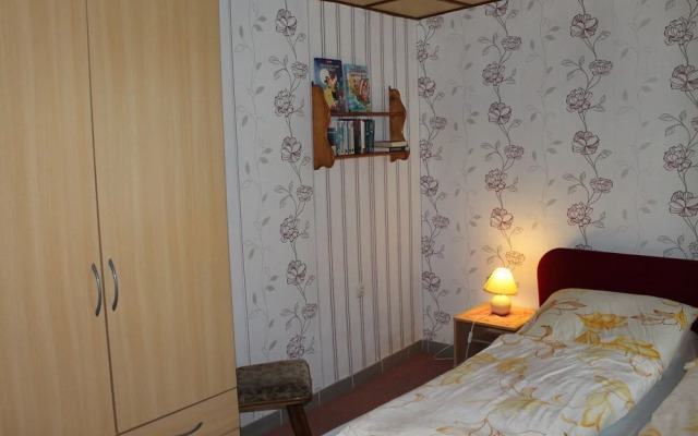 Welcoming Bungalow in Marlow With Terrace