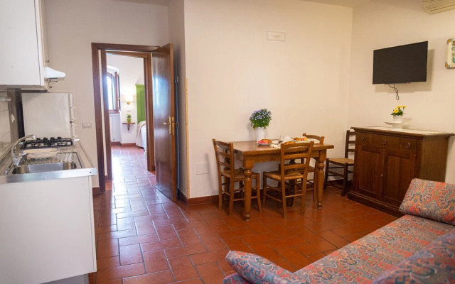 Emerald Apt City Center