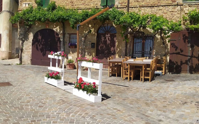 Apartment in Fratte Rosa With Apennine Views