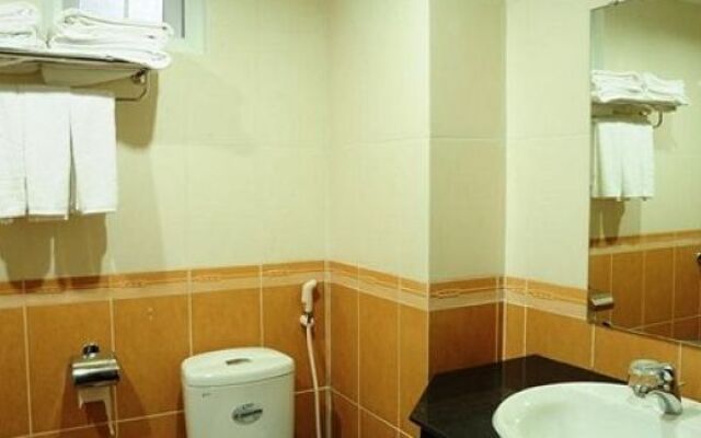 Canh Buom Hotel