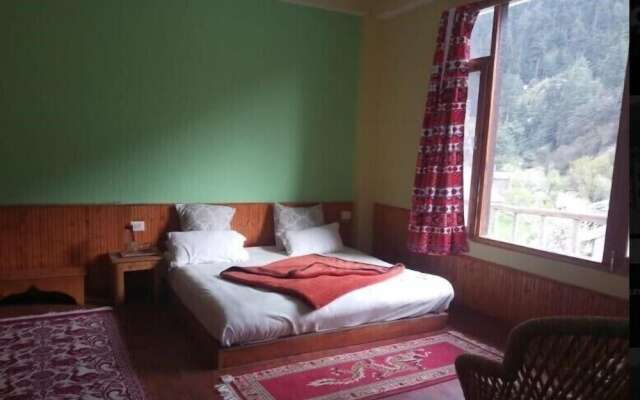 Jibhi Cottage