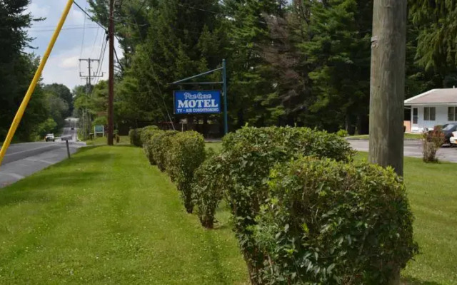 Pine Grove Motel