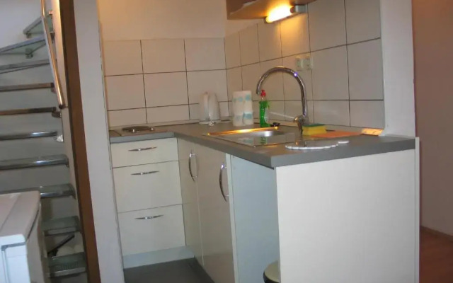 Apartments MIME - Small House