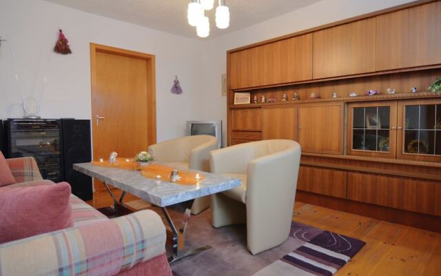 Cozy Holiday Home in Stadlern near Ski Slopes