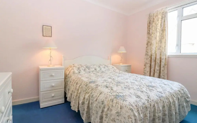 Bay View Apartment
