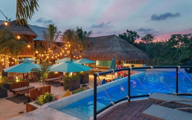 Mayan Monkey Hotel & Hostel Tulum