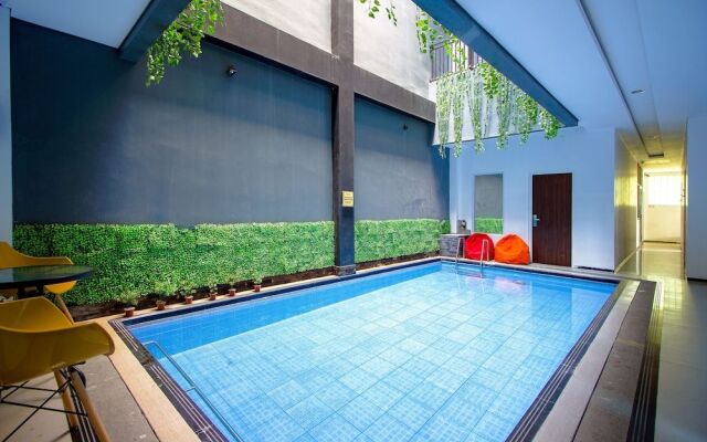 OYO 1057 Premier Guest House