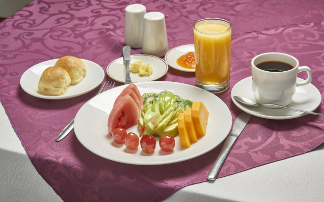 Hotel Embassy