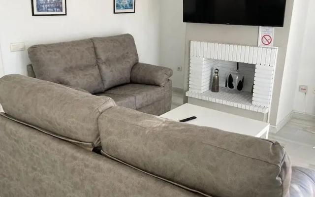 Duplex 3 Bedroom Top Floor F-3
