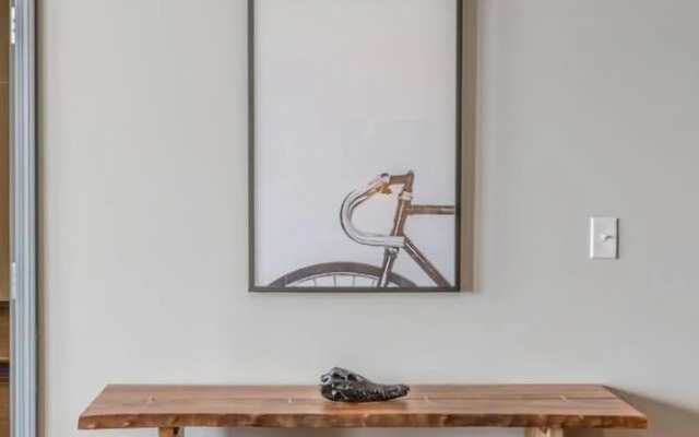 Visit Dallas From A Spacious 2-Bdrm Loft!