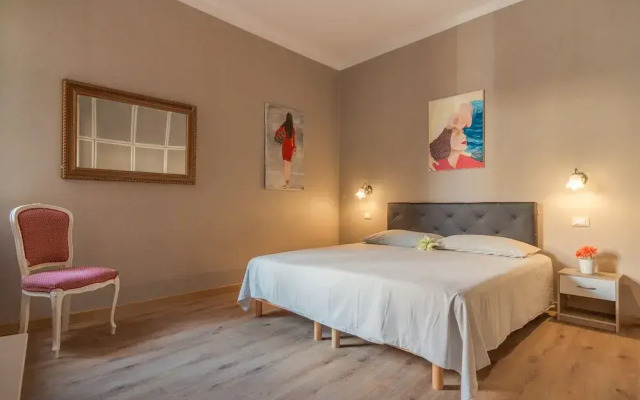 Family Colours near Rialto Mercato